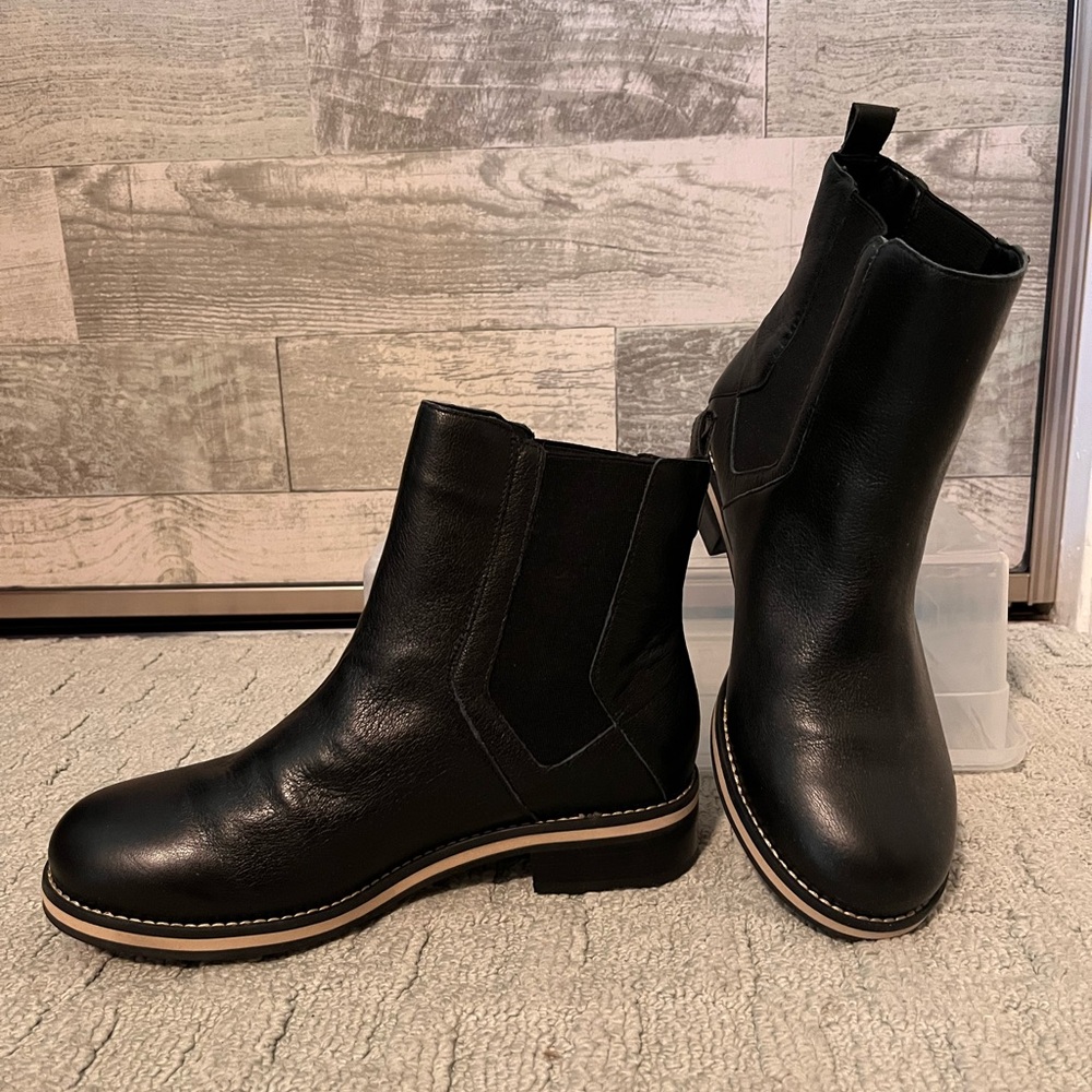 Never worn - round tie Chelsea boots from Walking Cradles